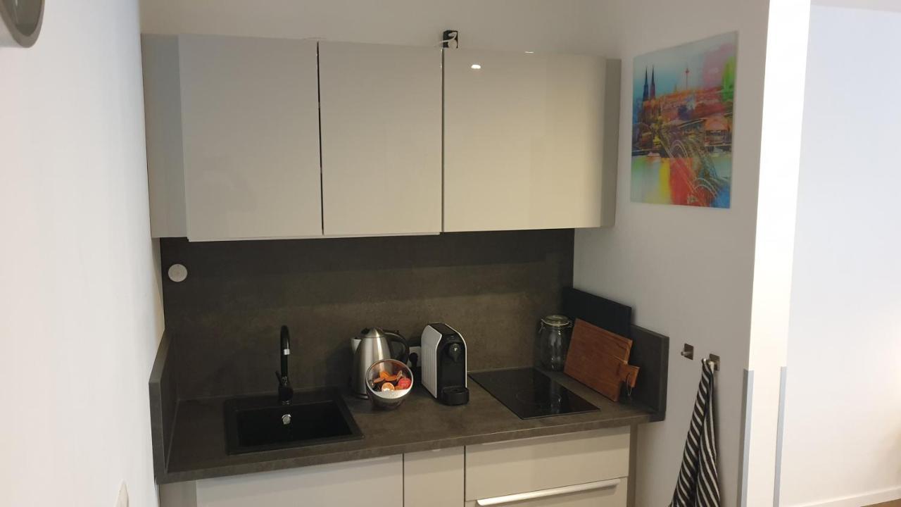 Apartment Airport Cologne Luaran gambar