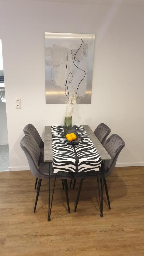 Apartment Airport Cologne Luaran gambar